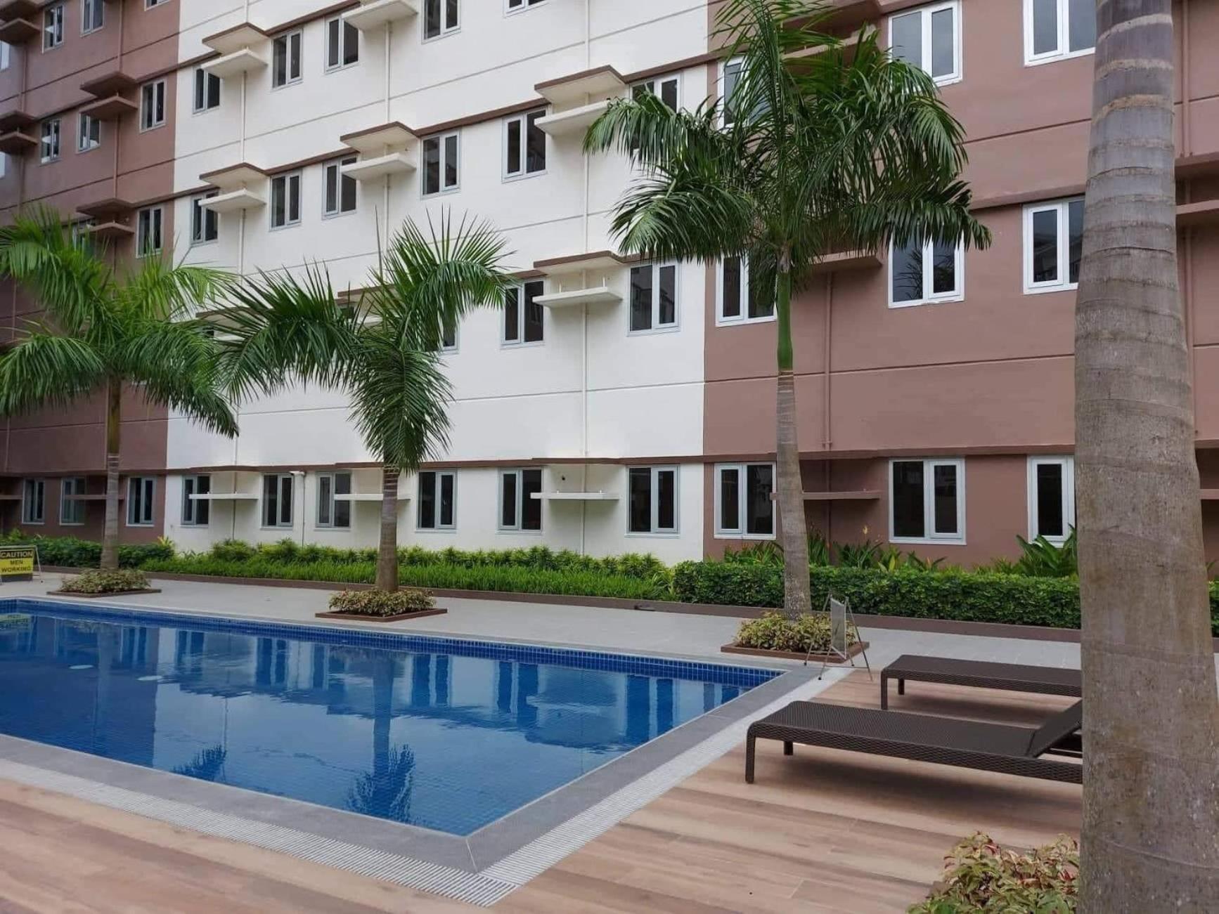 Starlight Suites Trece Martires Екстер'єр фото