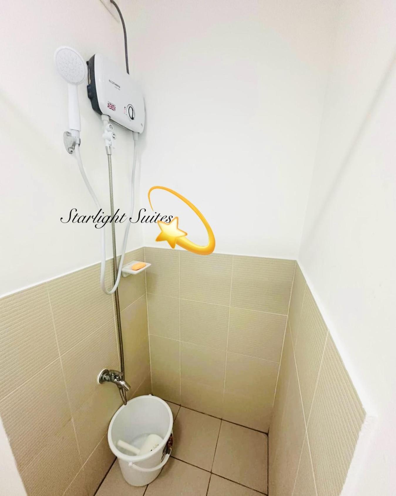 Starlight Suites Trece Martires Екстер'єр фото