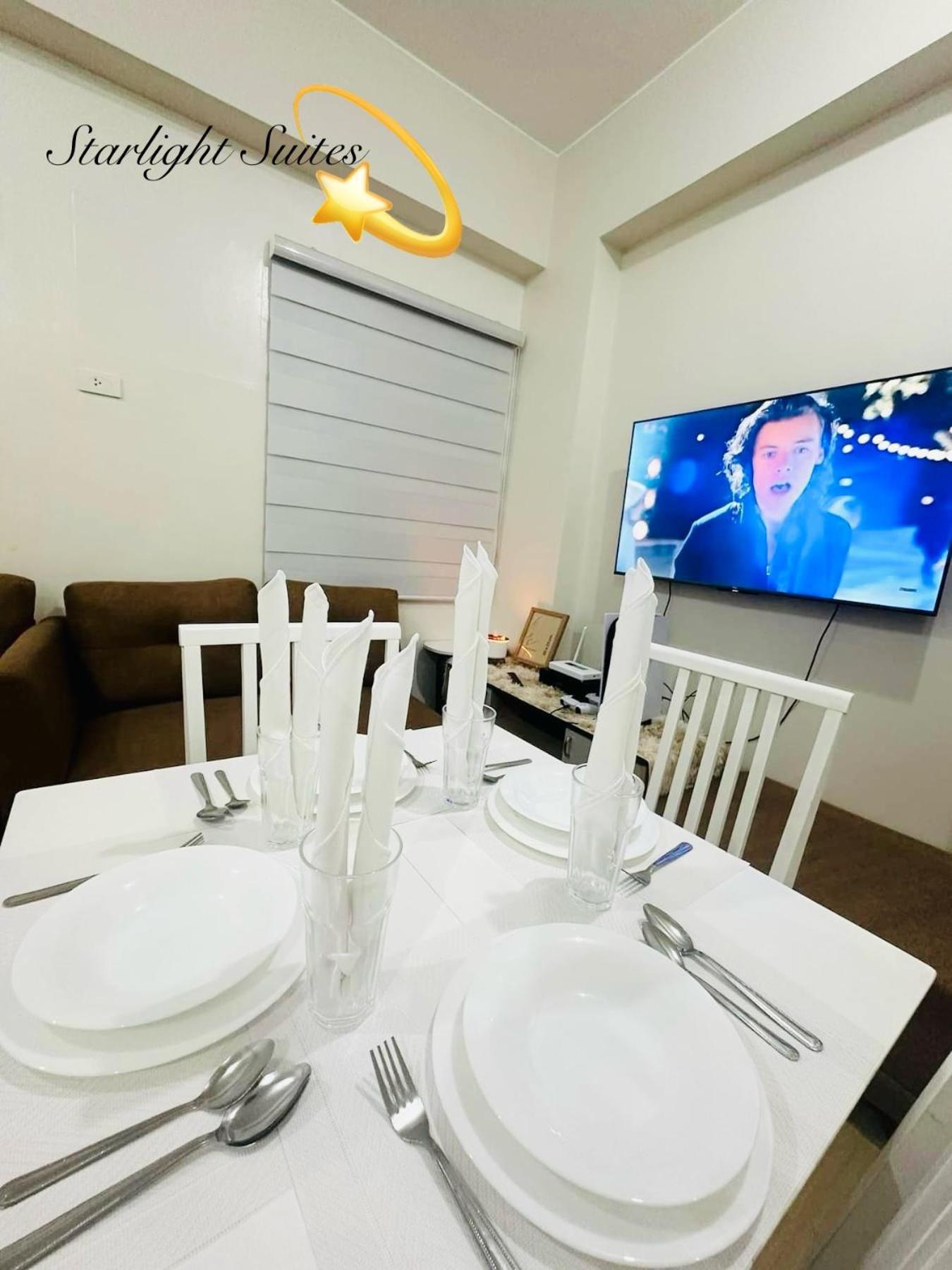 Starlight Suites Trece Martires Екстер'єр фото