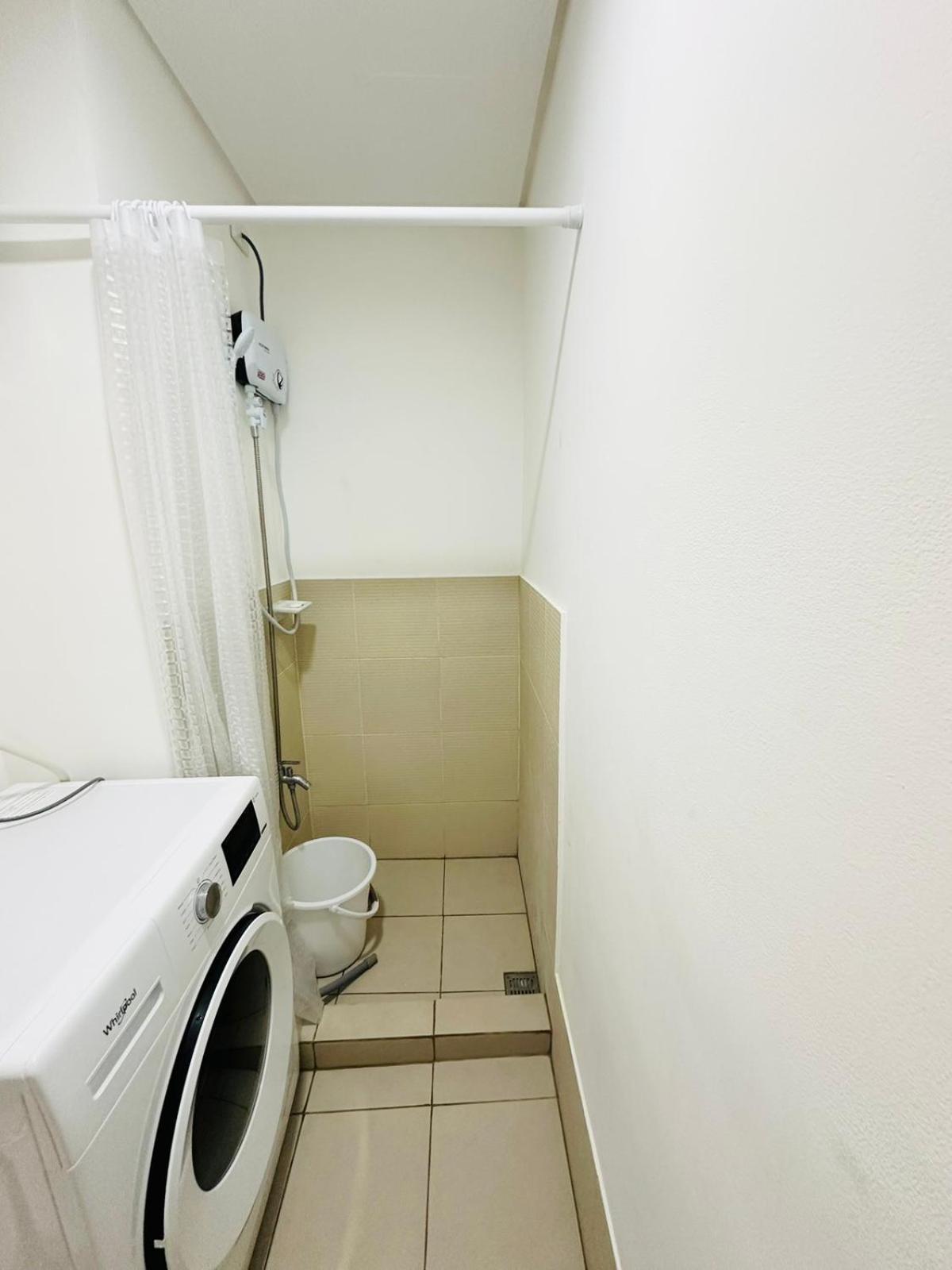 Starlight Suites Trece Martires Екстер'єр фото